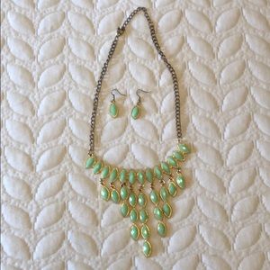 Statement necklace
